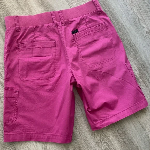 NWT 🦋 LEE Bright Pink Bermuda Shorts | Size: 4 (Medium) - Picture 11 of 16